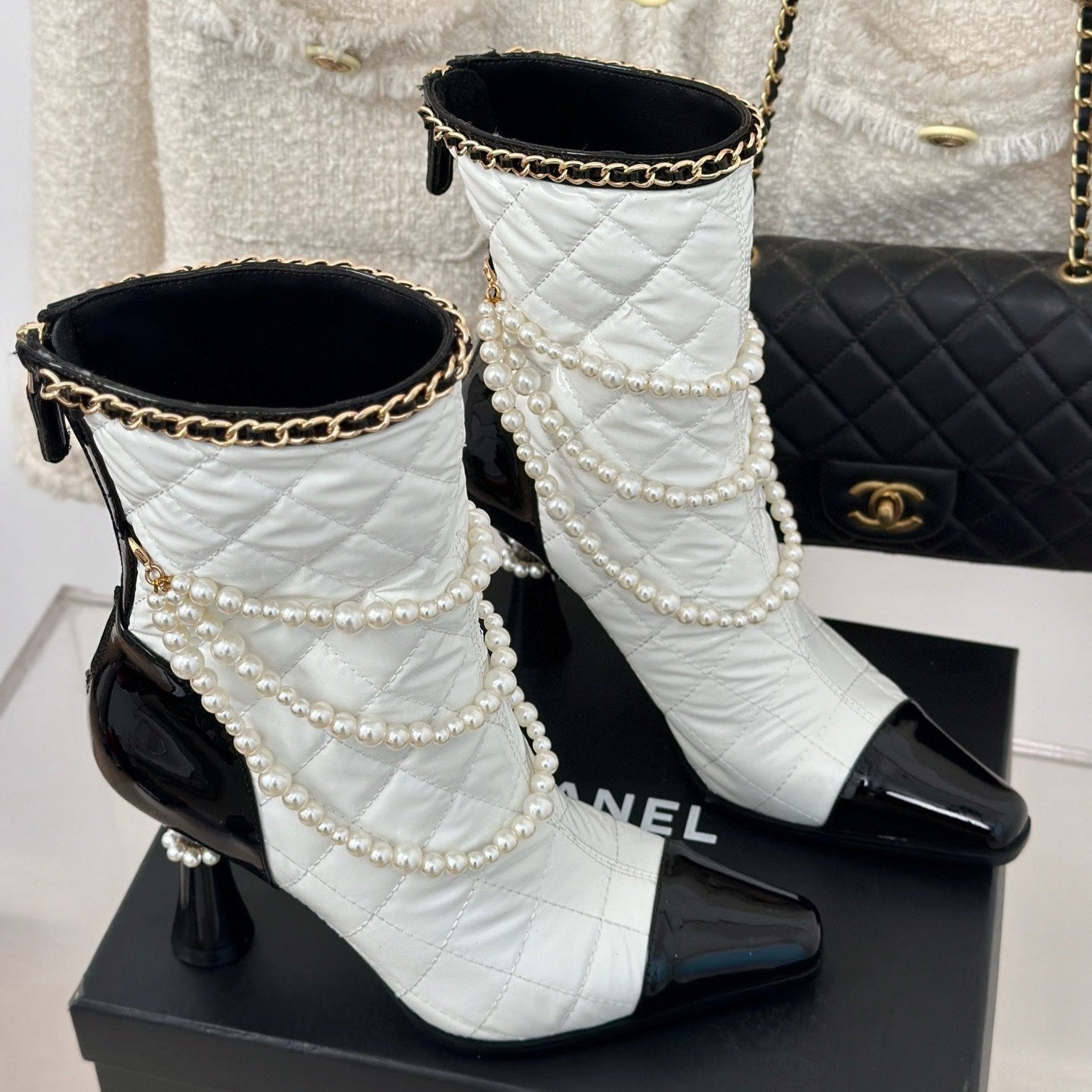 zCHANE.L Cc Short Boots 80Mm White Wrinkled Quilted Calfskin