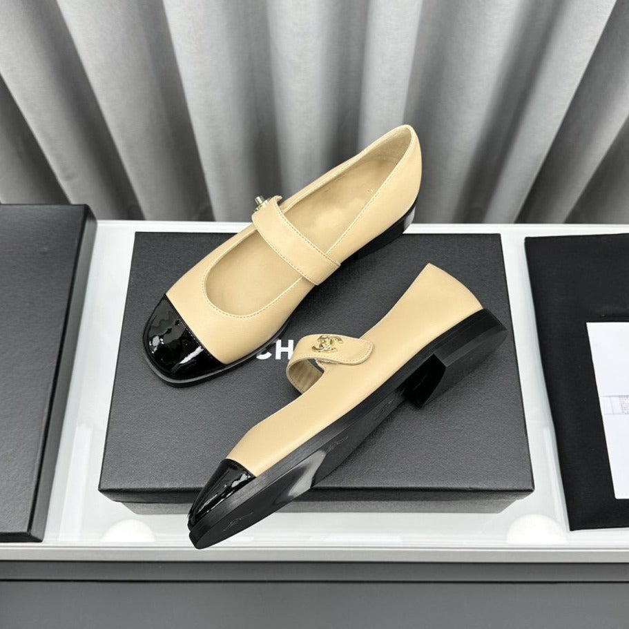 zCHANE.L Mary Janes Beige Cafskin Black Patent Calfskin