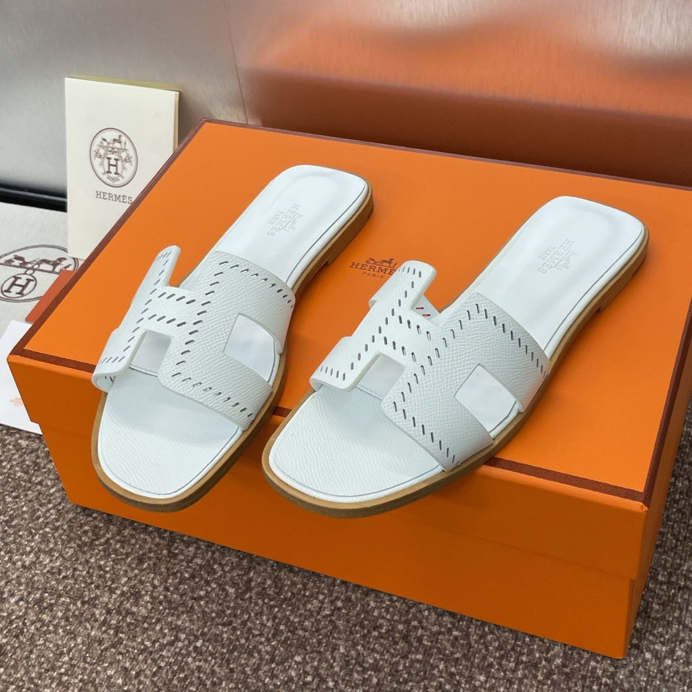 zHERME.S 25 Oran Sandal White Perforate Epsom Leather
