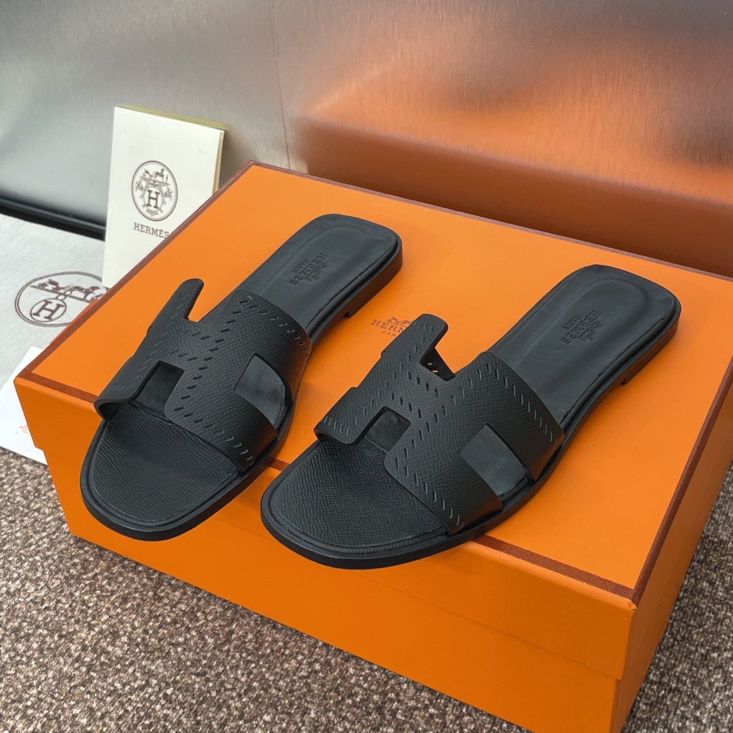 zHERME.S 25 Oran Sandal Black Perforate Epsom Leather