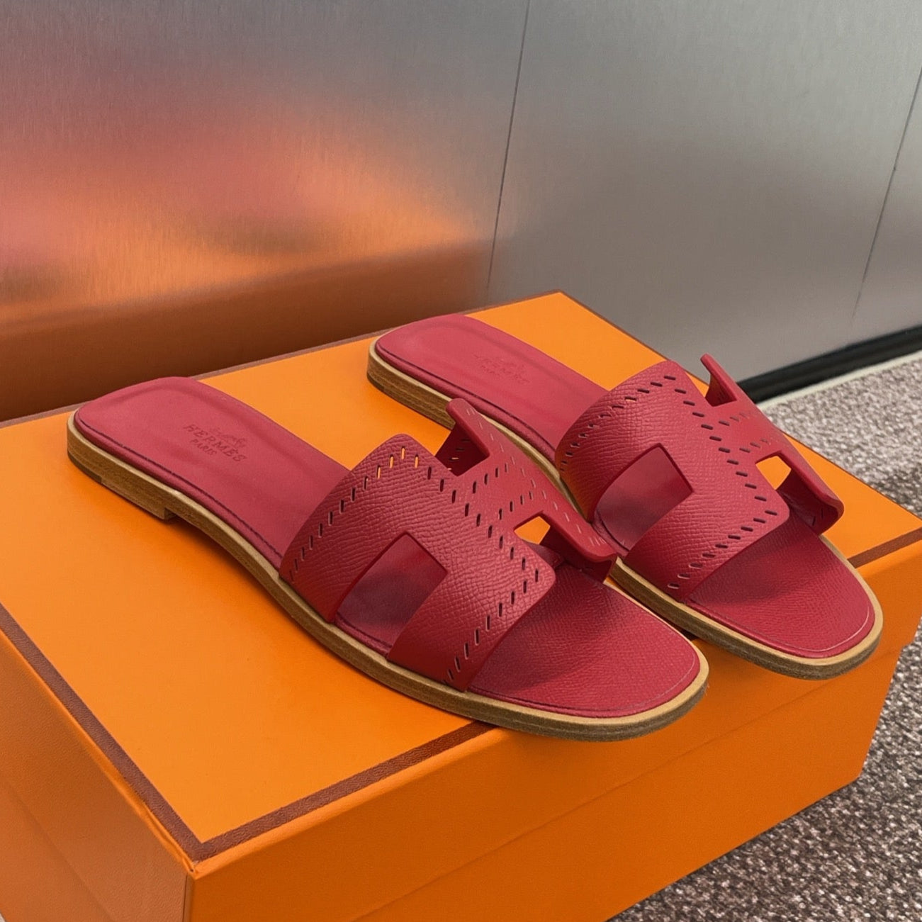 zHERME.S 25 Oran Sandal Dark Red Perforate Epsom Leather