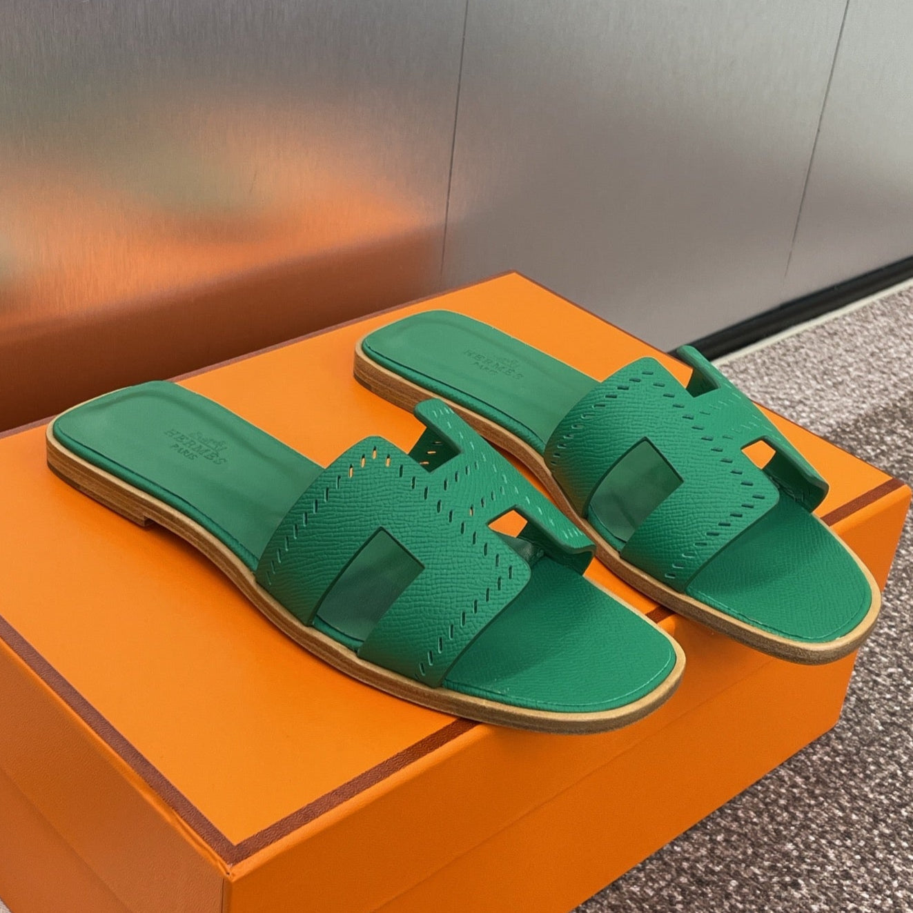 zHERME.S 25 Oran Sandal Dark Green Perforate Epsom Leather