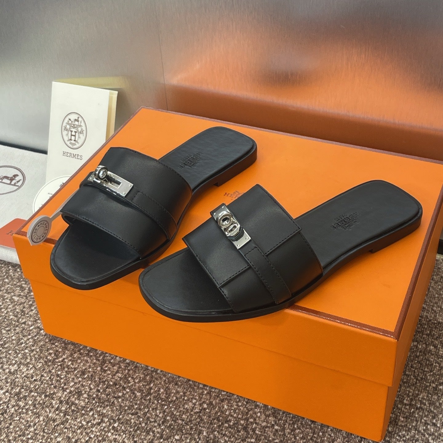 zHERME.S Giulia Slide Black Sheepskin 320019