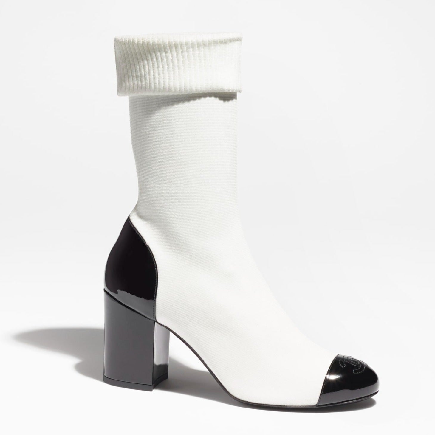 zCHANE.L Short Boots White Black Knit Patent Calfskin