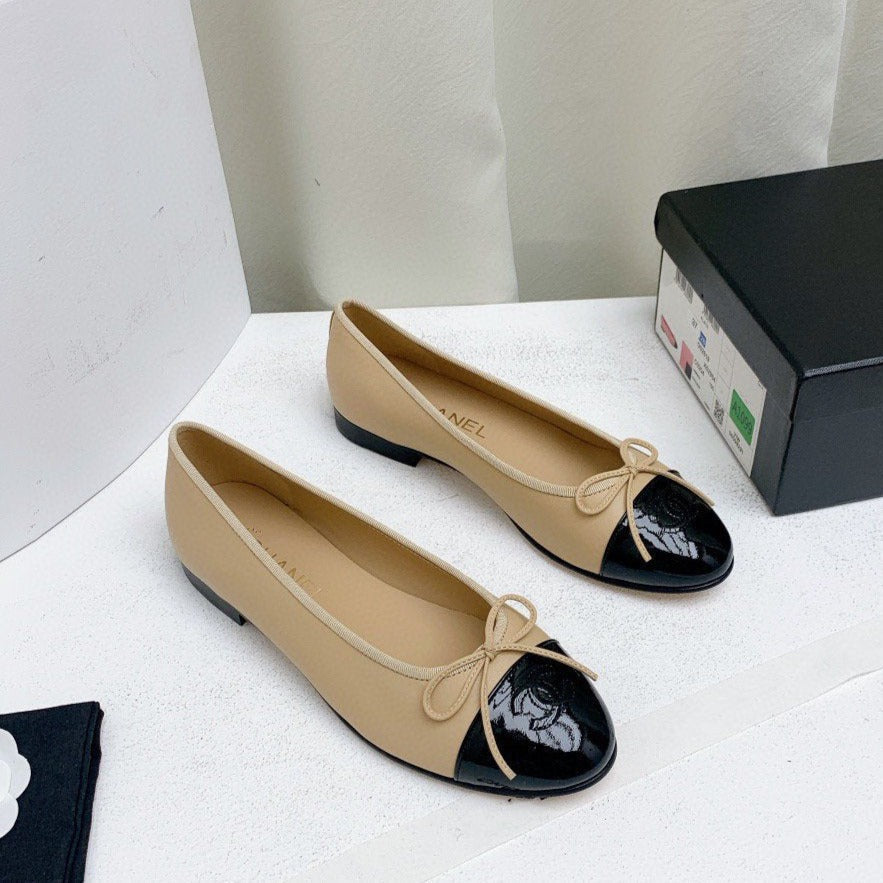zCHANE.L Ballet Flats Beige Lambskin Black Patent Calfskin
